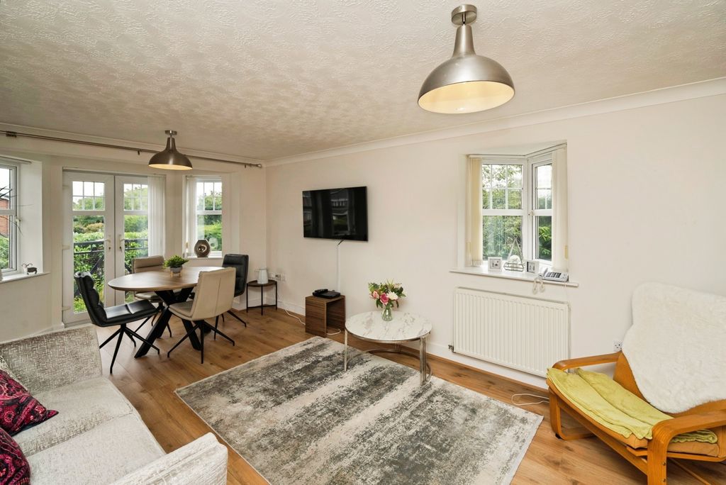 Property photo 2 of 13 Pbox-Img.Jpg