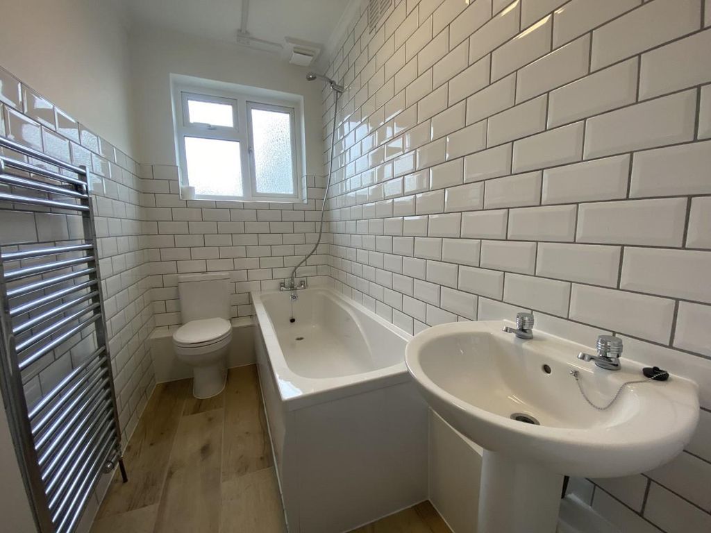 Property photo 3 of 6 Thumbnail_Img_7195.Jpg