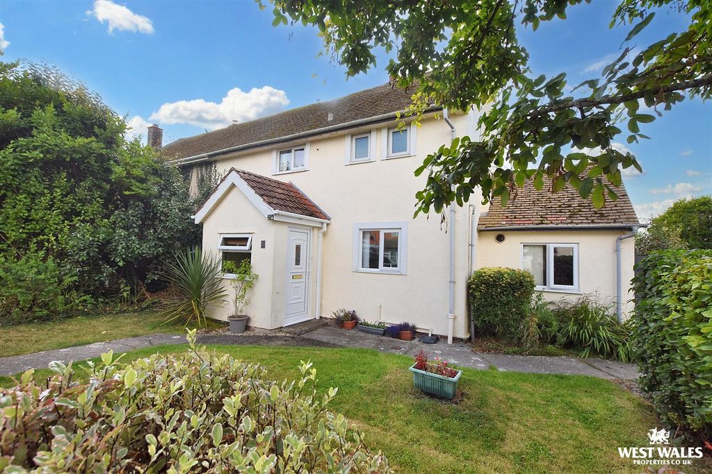 Property photo 2 of 19 17 (59).Jpg