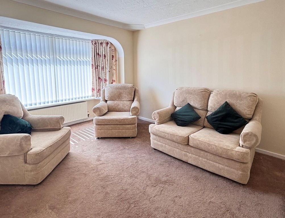 Property photo 2 of 13 Sitting Room1