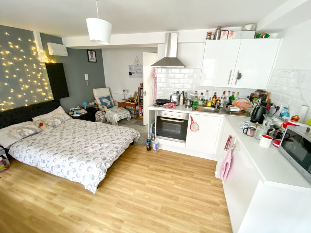 Property photo 3 of 4