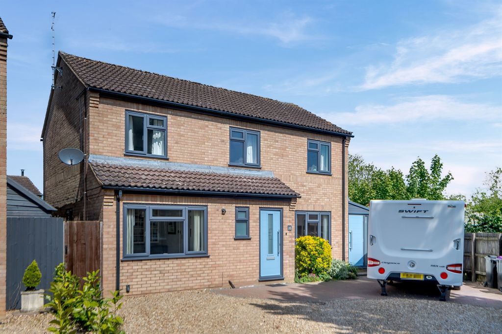 Property photo 1 of 18