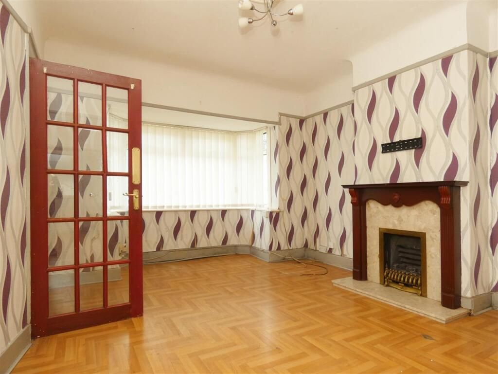 Property photo 2 of 9