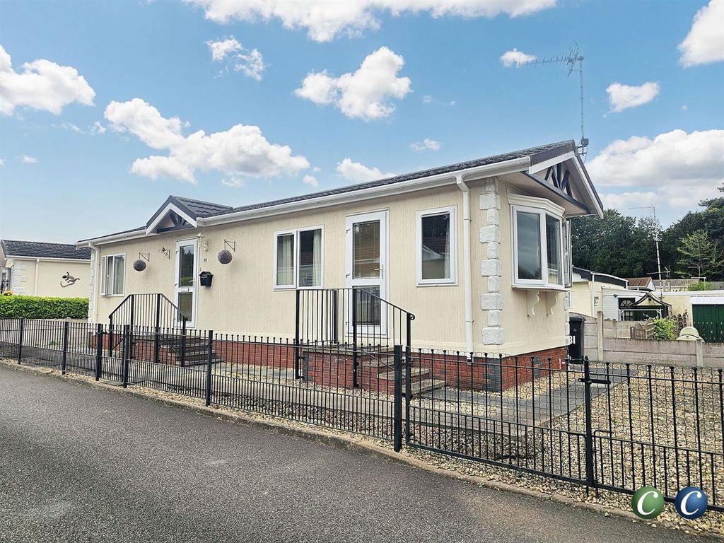 Property photo 1 of 8