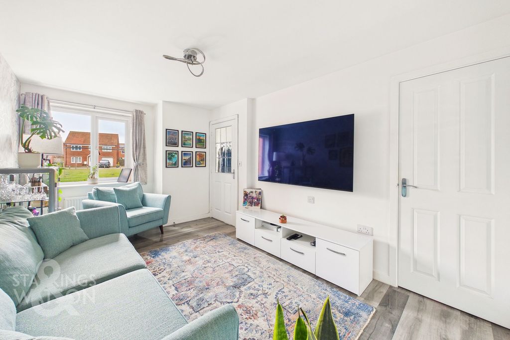 Property photo 2 of 22