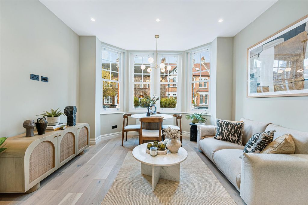 Property photo 3 of 14 Flat 1 - 7 Woodgrange Avenue-1.Jpg