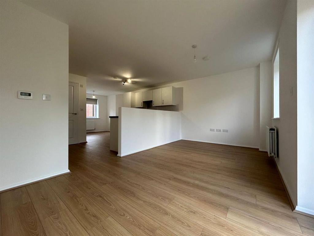 Property photo 3 of 12 Whatsapp Image 2024-10-04 At 13.31.58_E504E2Eb.Jpg