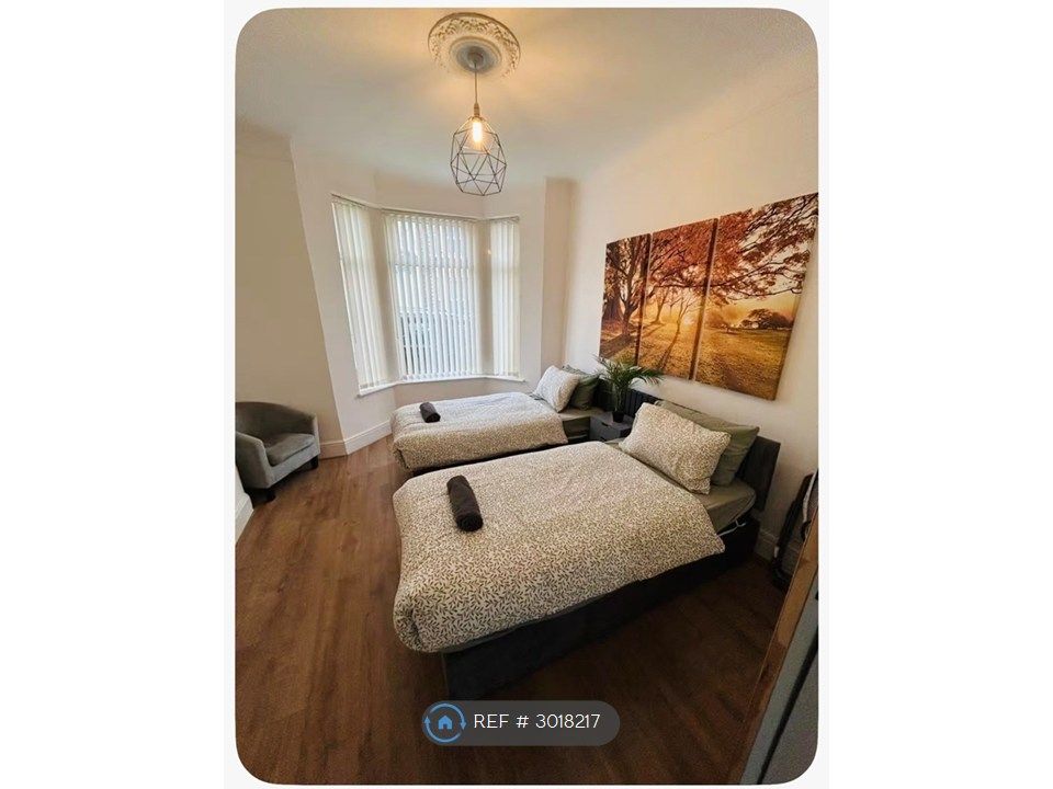 Property photo 3 of 13 Bedroom4( Double, Downstairs)