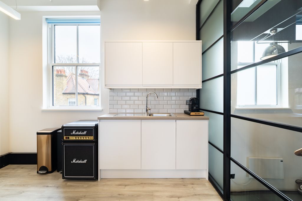 Property photo 3 of 18