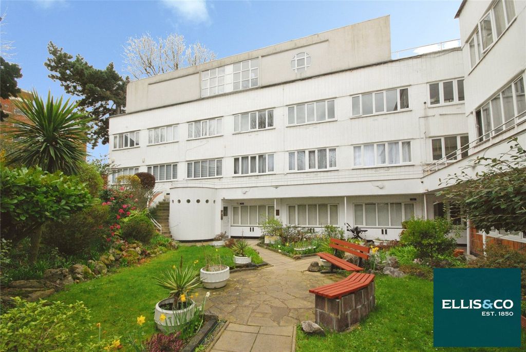 Property photo 3 of 12 Picture No. 31