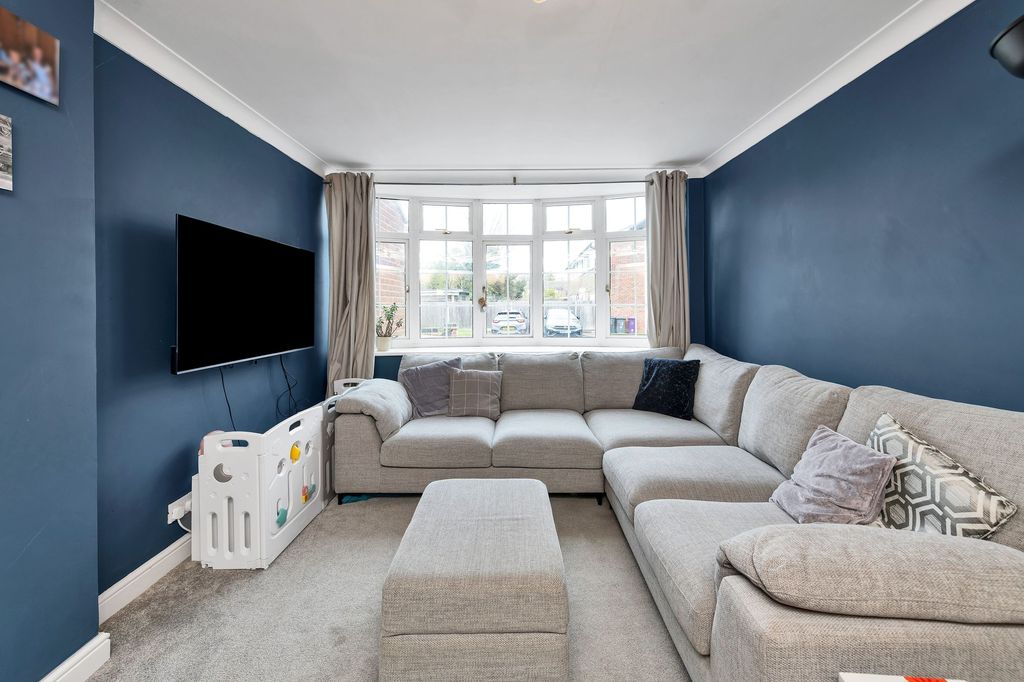 Property photo 3 of 21