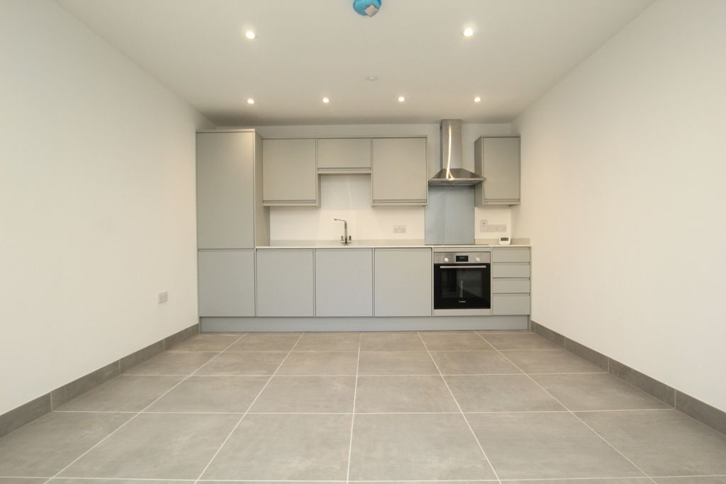 Property photo 2 of 7 Kitchen