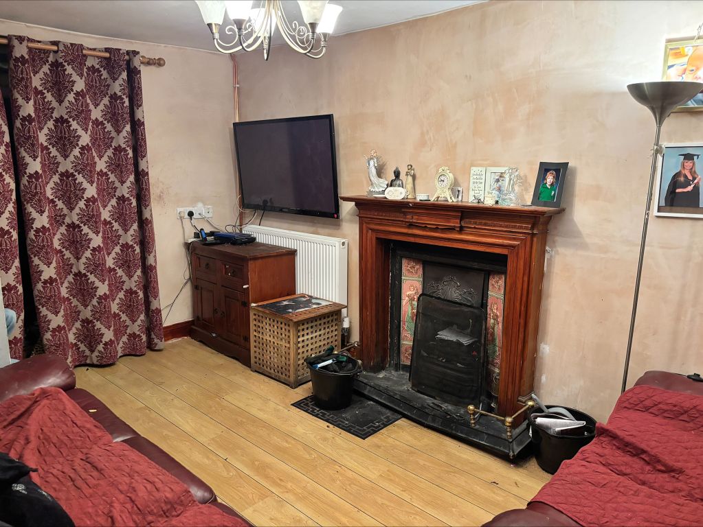 Property photo 2 of 18