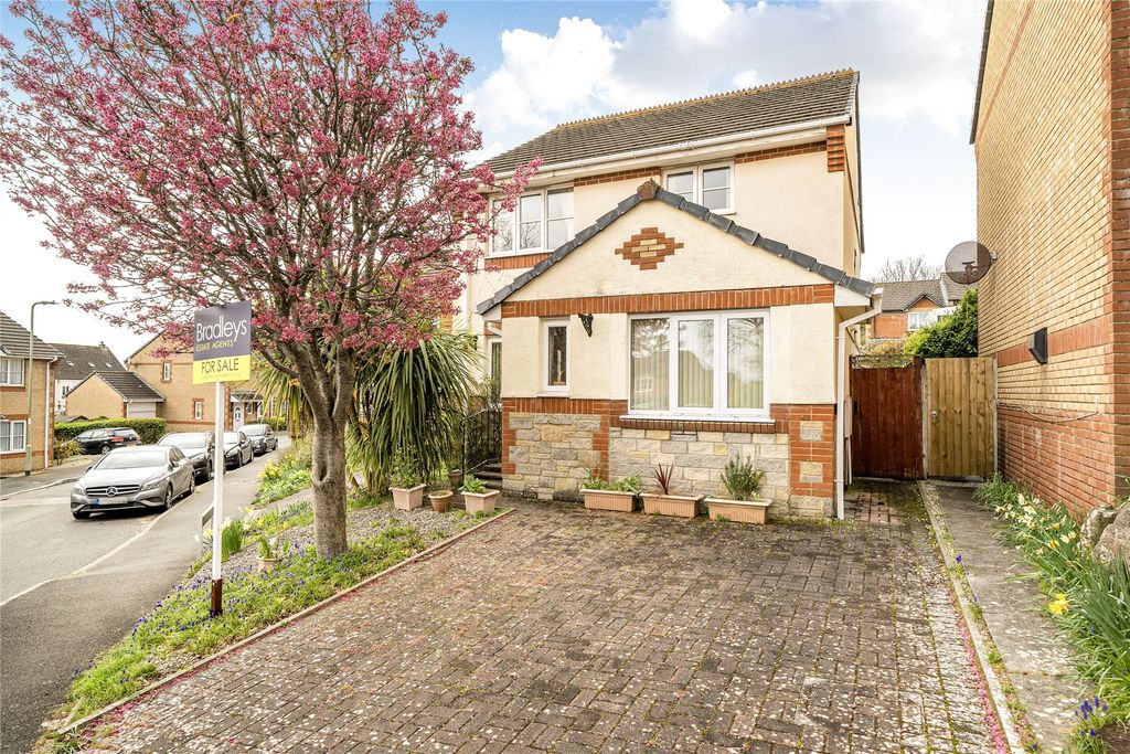 Property photo 1 of 13 Front Elevation