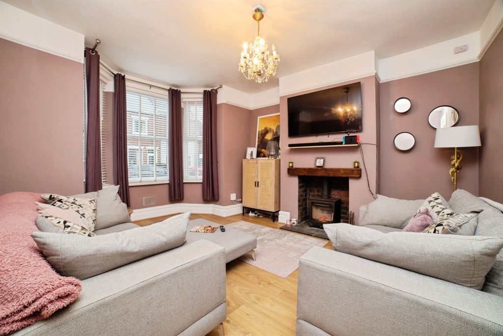 Property photo 2 of 17