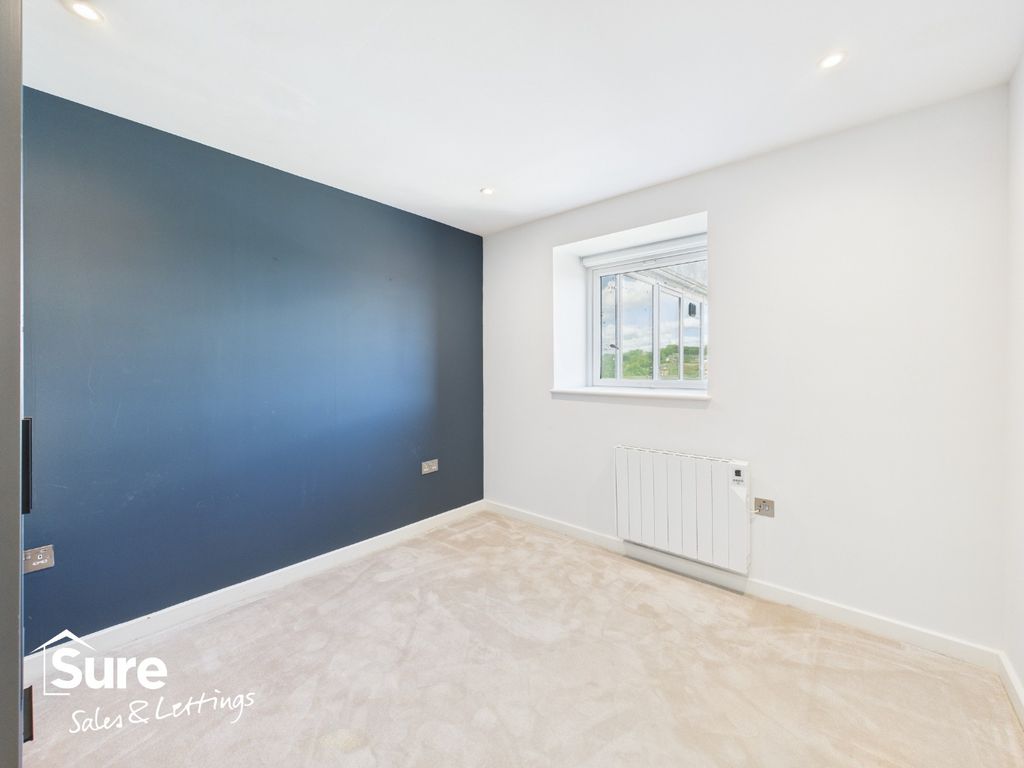 Property photo 1 of 17 4523241