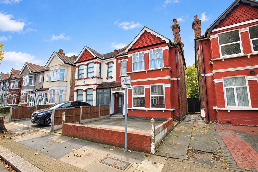 Property photo 1 of 8 Eagle Road, Wembley, Middlesex Ha0