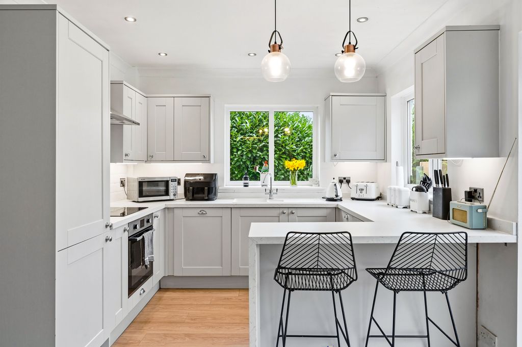 Property photo 3 of 32 0307Beafe61153984d9001B26c3B076c68518B33.Jpg