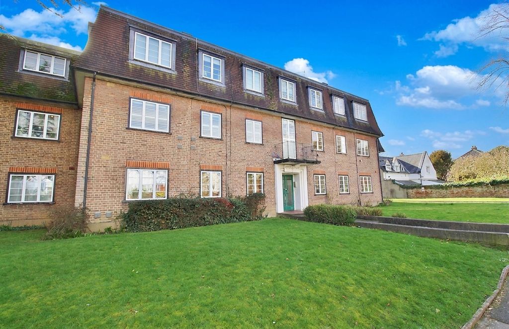 Property photo 1 of 6