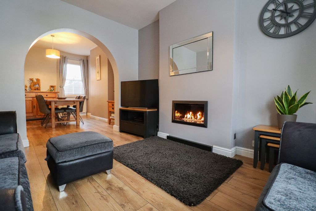 Property photo 3 of 26 3342706