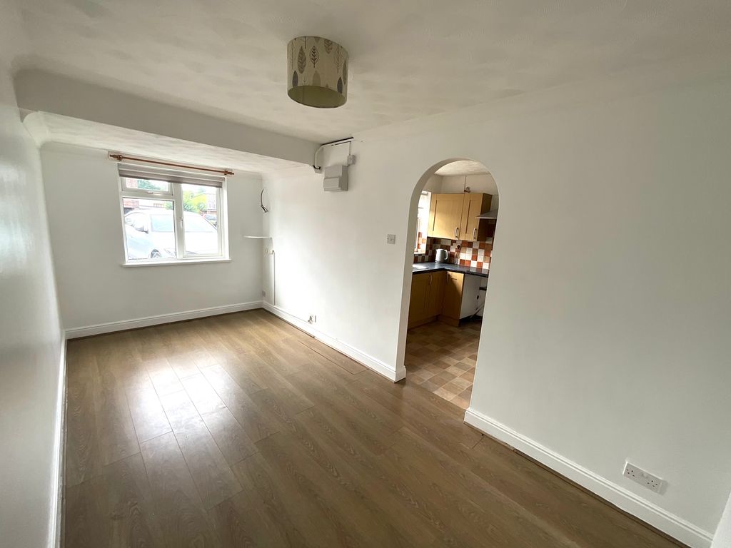 Property photo 3 of 18 Img_5777