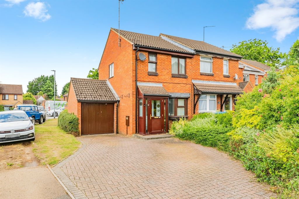 Property photo 1 of 17