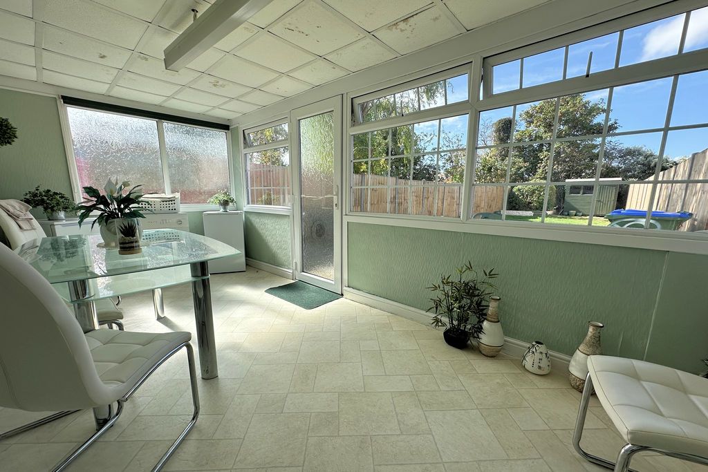 Property photo 3 of 18 Lean-To-Conservatory