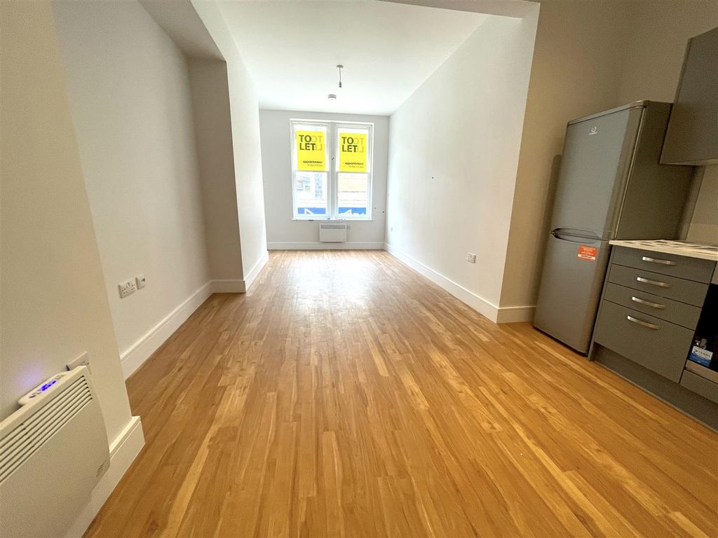 Property photo 3 of 8 Tempimageut6Whd.Jpg