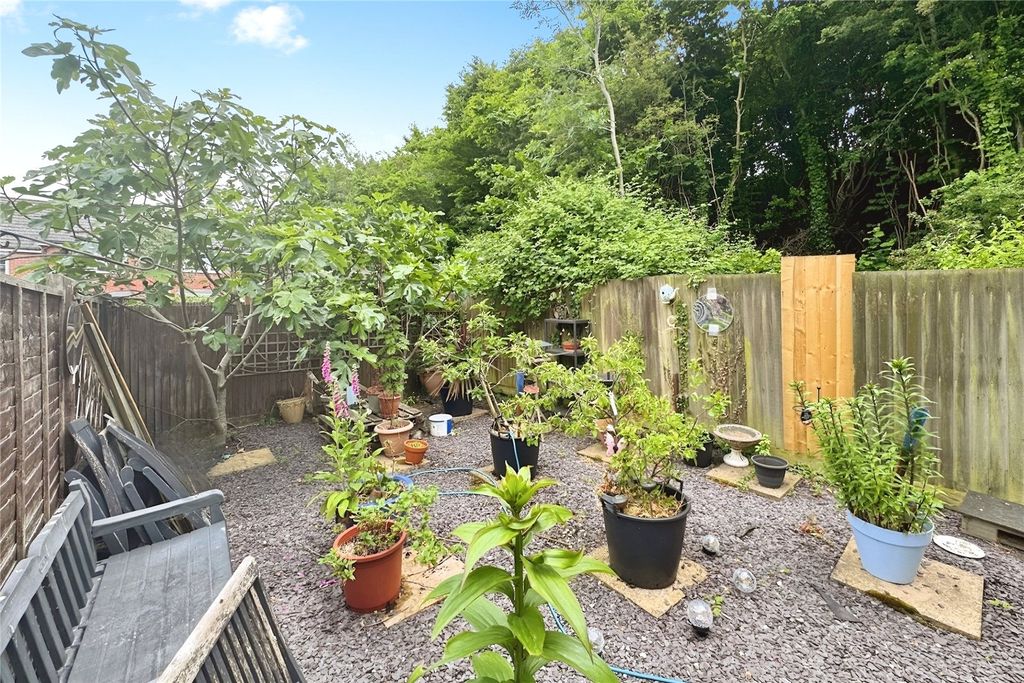 Property photo 2 of 8 Picture No. 03