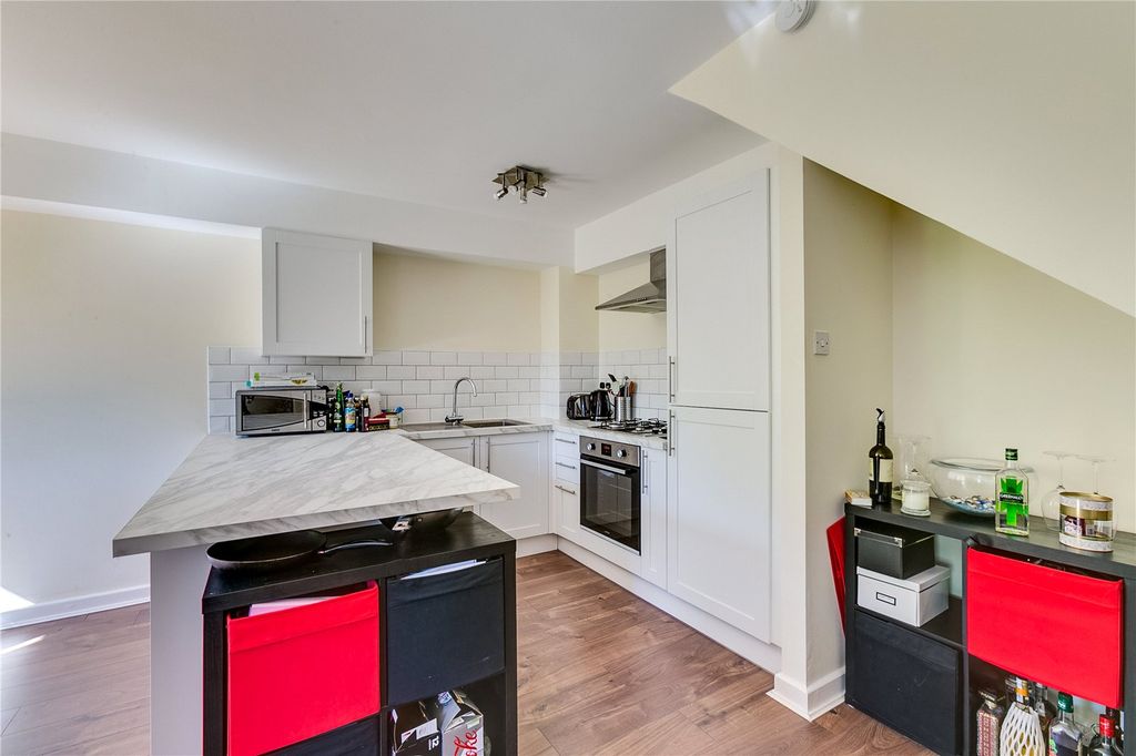 Property photo 1 of 5