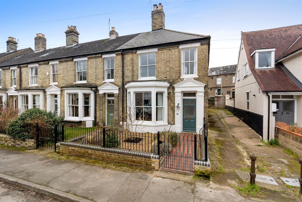 Property photo 1 of 32 37Parklane-001-2.Jpg