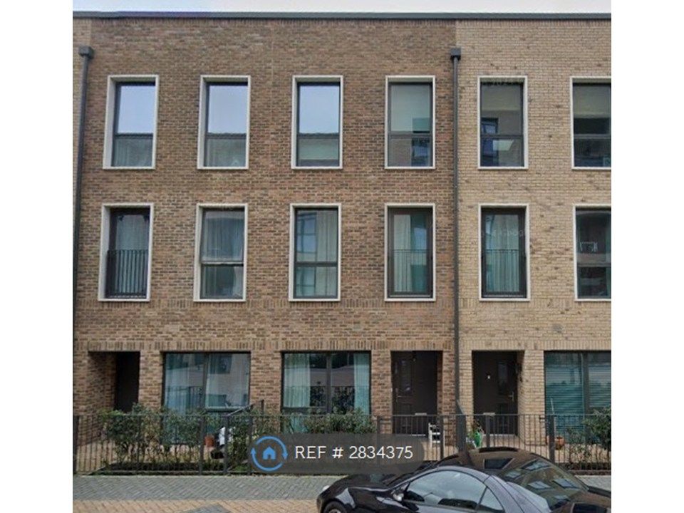 Property photo 1 of 19 Front Of The Townhouse