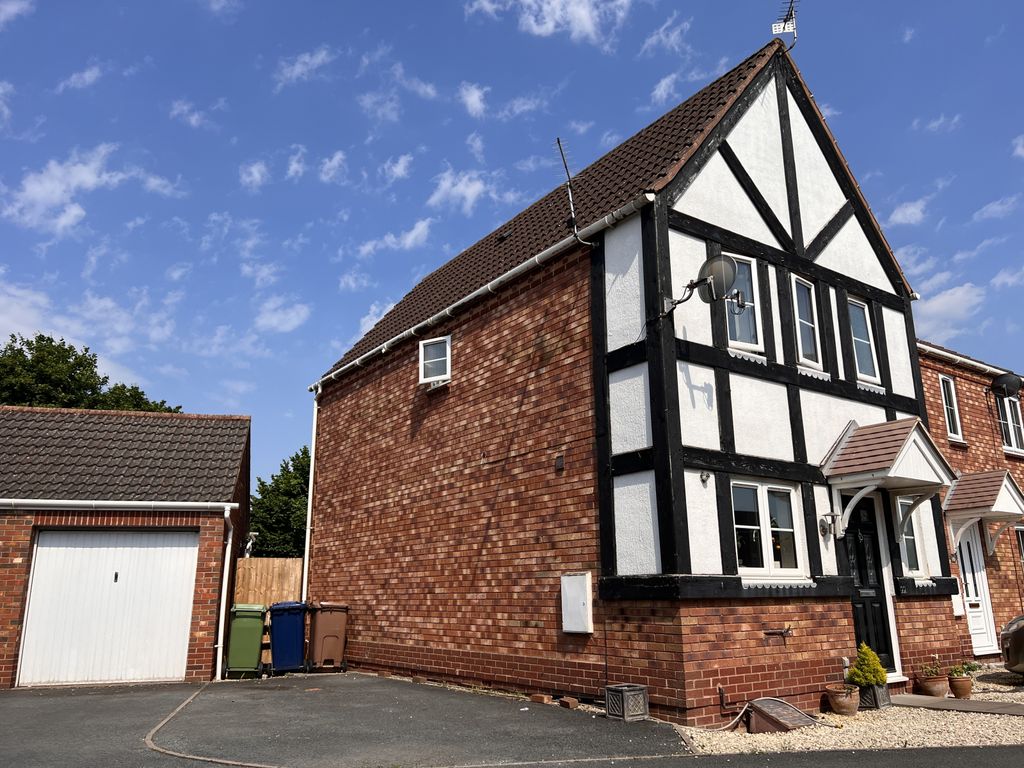 Property photo 1 of 17 3 Bedroom End Terrace House For Sale
