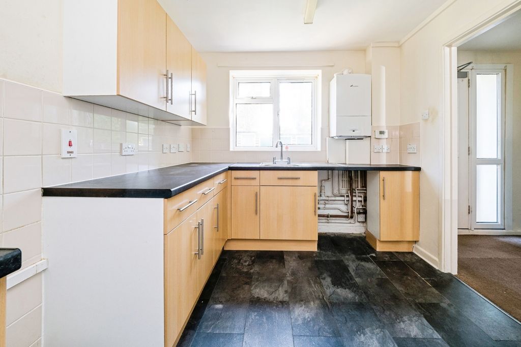 Property photo 3 of 20 Pbox-Img.Jpg