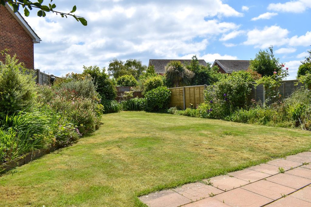 Property photo 3 of 16