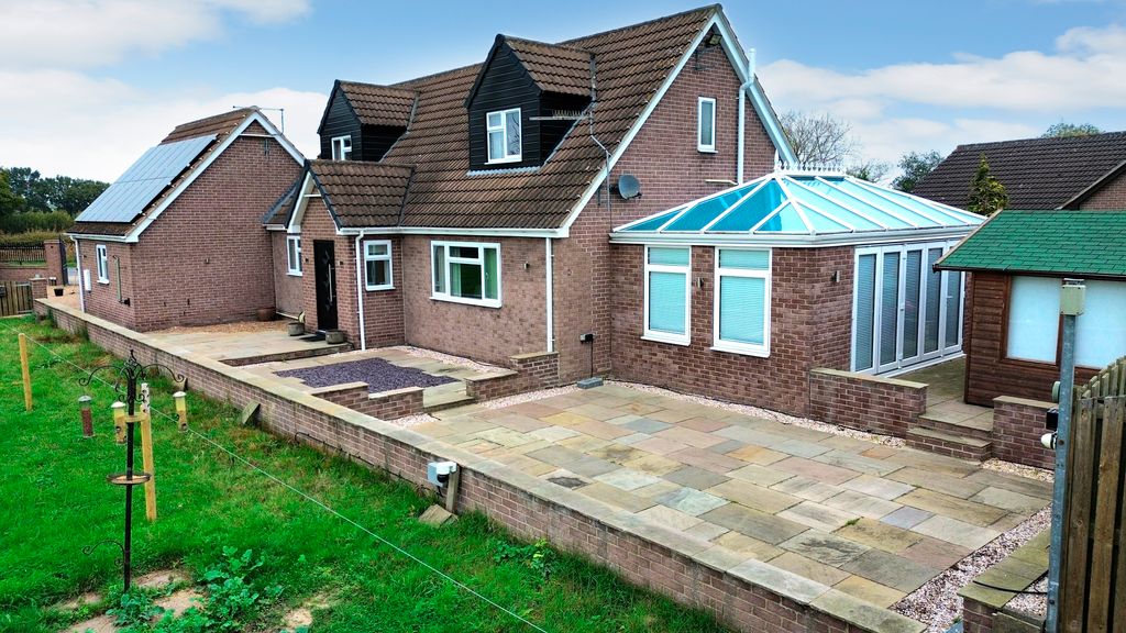 Property photo 2 of 22