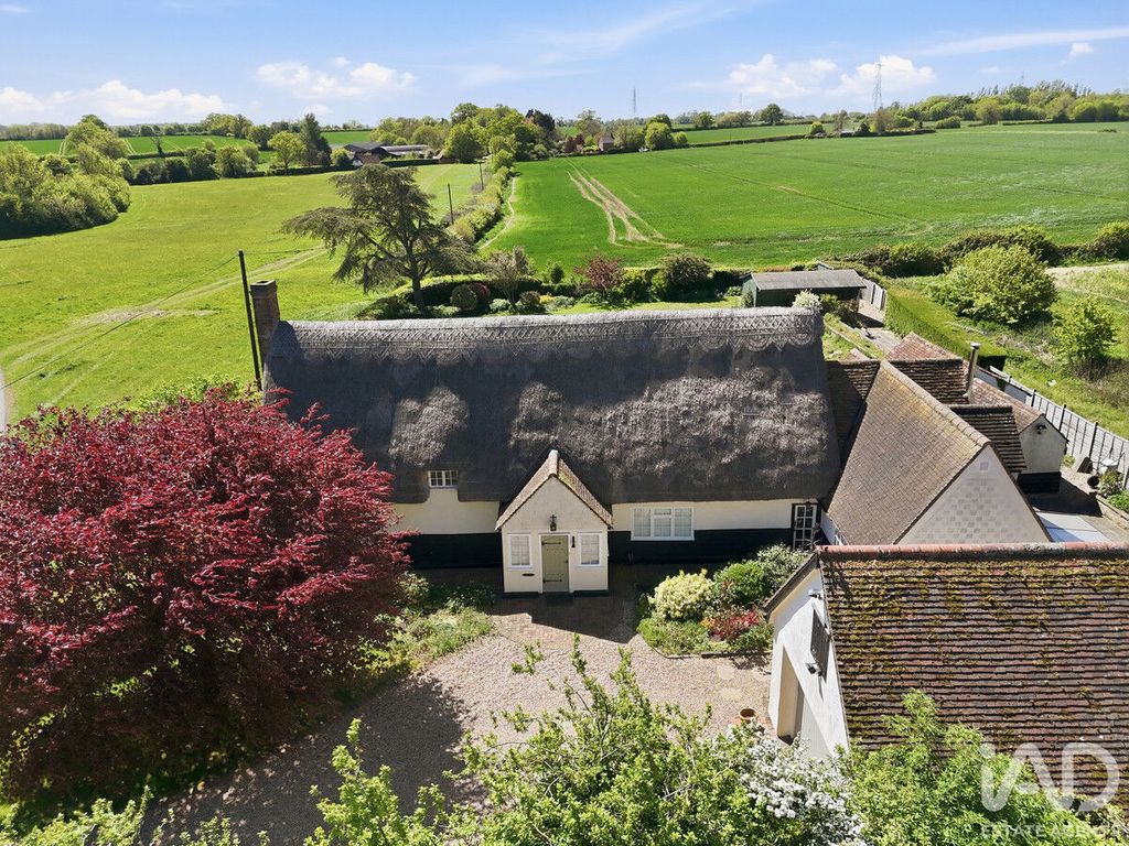Property photo 3 of 36