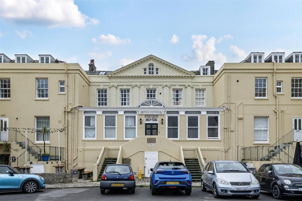 Property photo 1 of 23 1389709-21-693Adf530Ae1F.Jpg