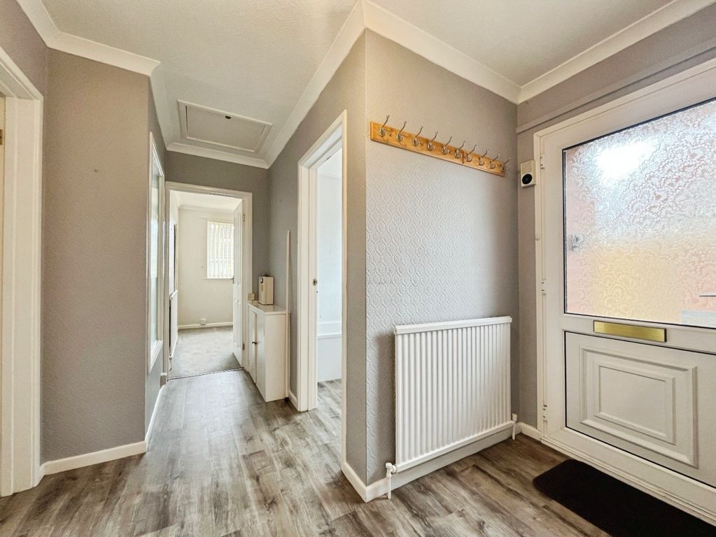 Property photo 2 of 16 4377115