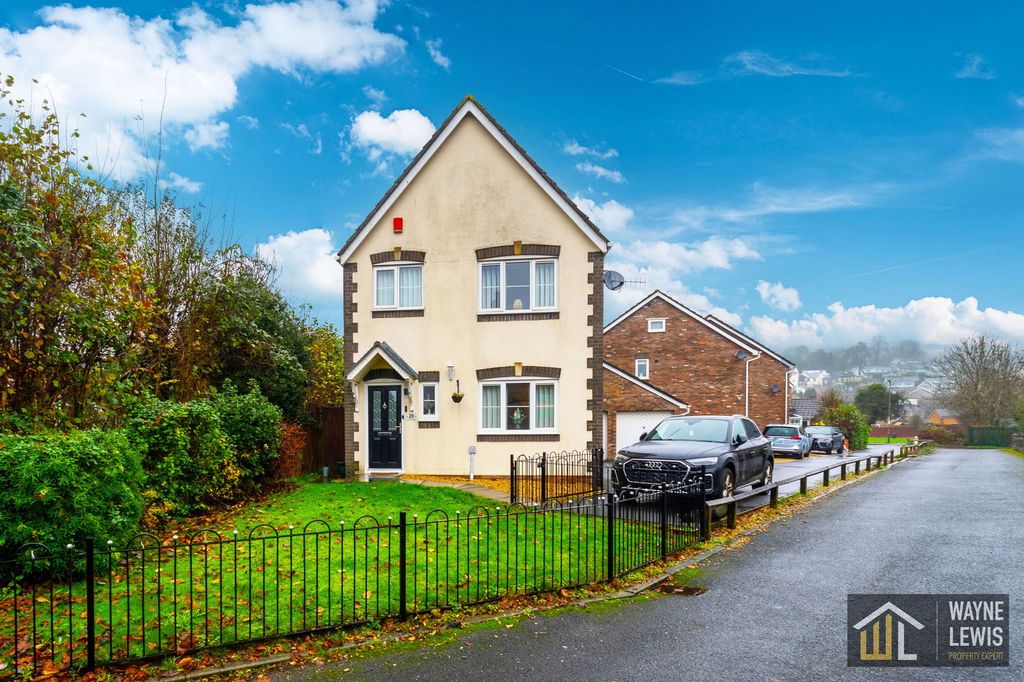 Property photo 1 of 34