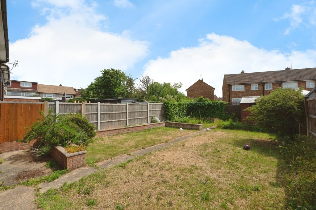 Property photo 2 of 17 Photo