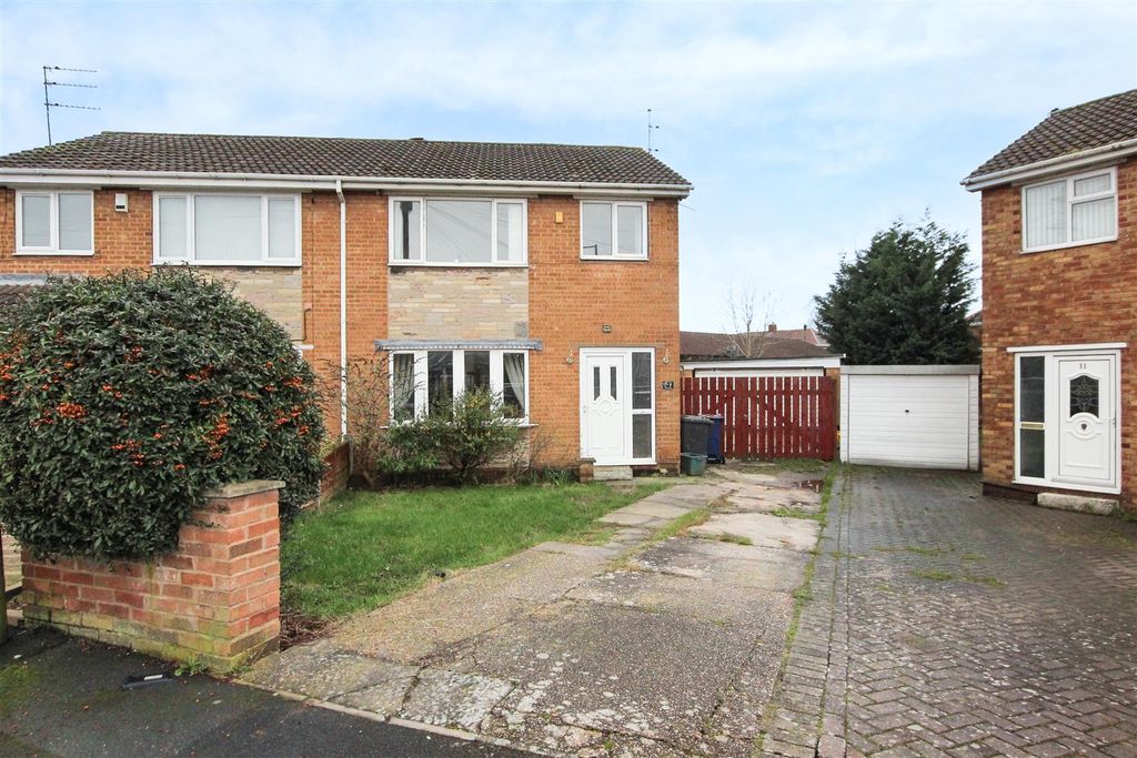 Property photo 1 of 13 Front