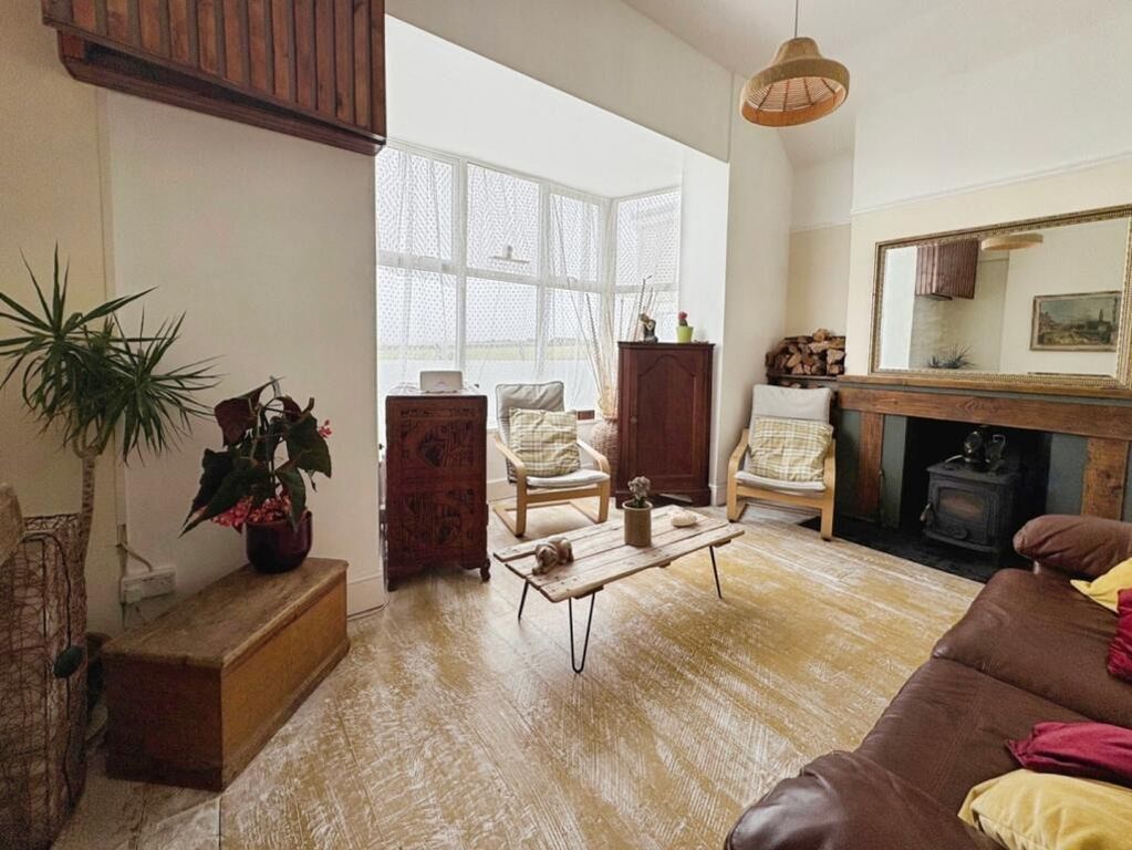 Property photo 2 of 24 4852711