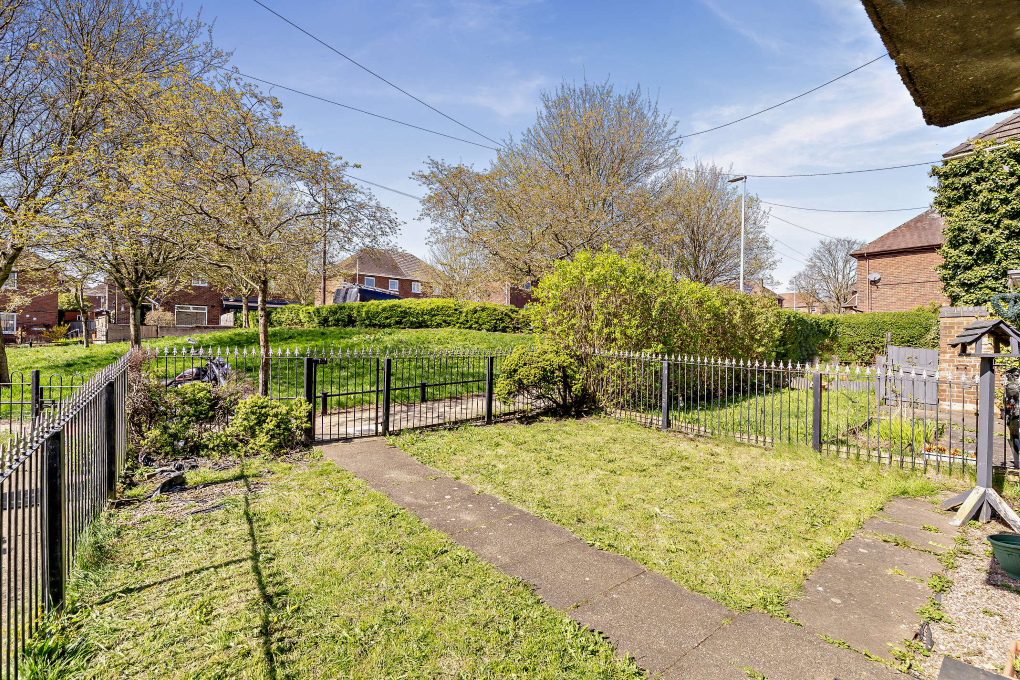 Property photo 2 of 12