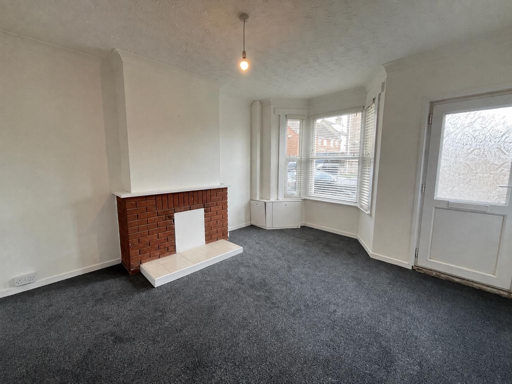 Property photo 2 of 13 Living Room