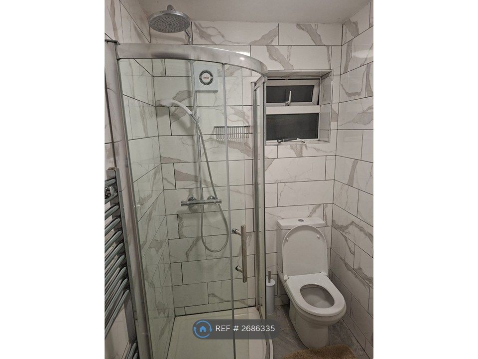 Property photo 2 of 5 Shower Room