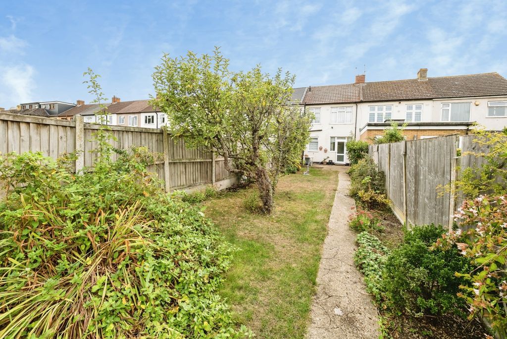 Property photo 3 of 20 Pbox-Img.Jpg
