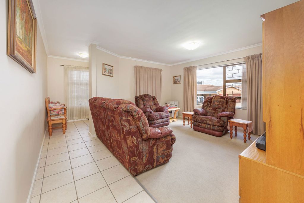 Property photo 2 of 14 Dbv1737993