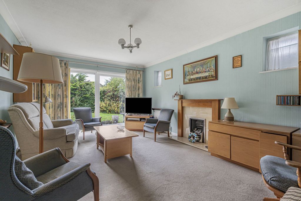 Property photo 3 of 13