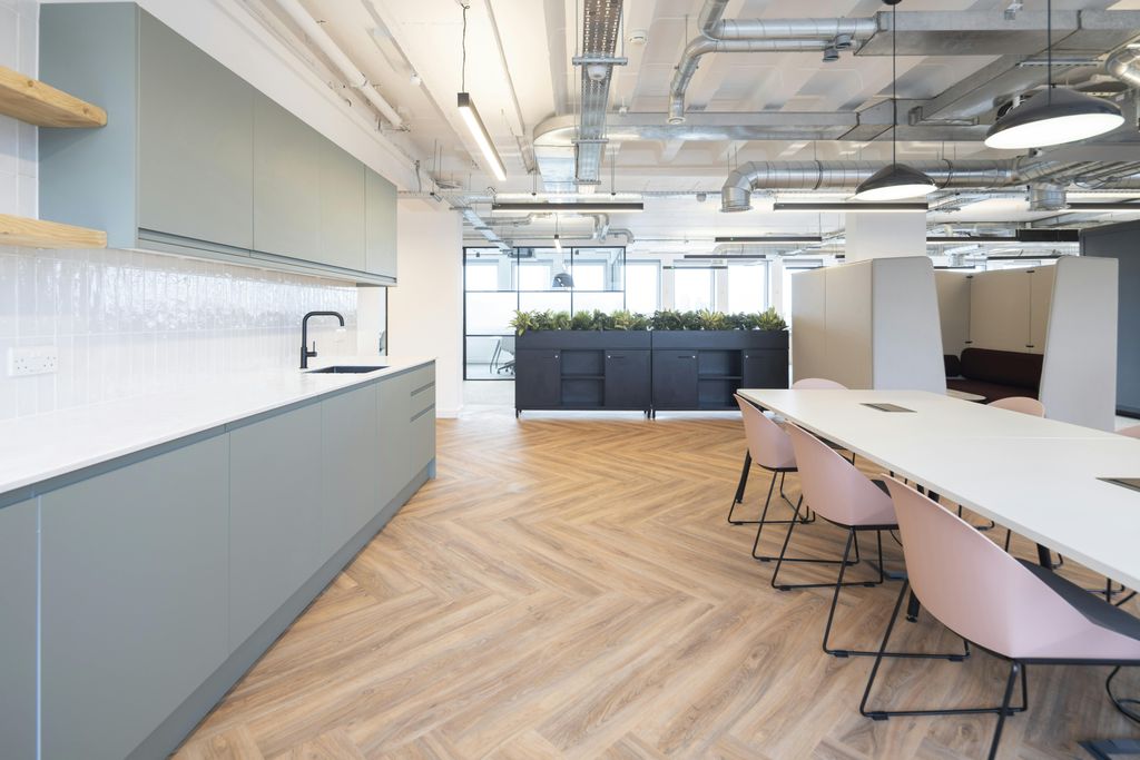 Property photo 3 of 16 MC40121817Hr.Jpg